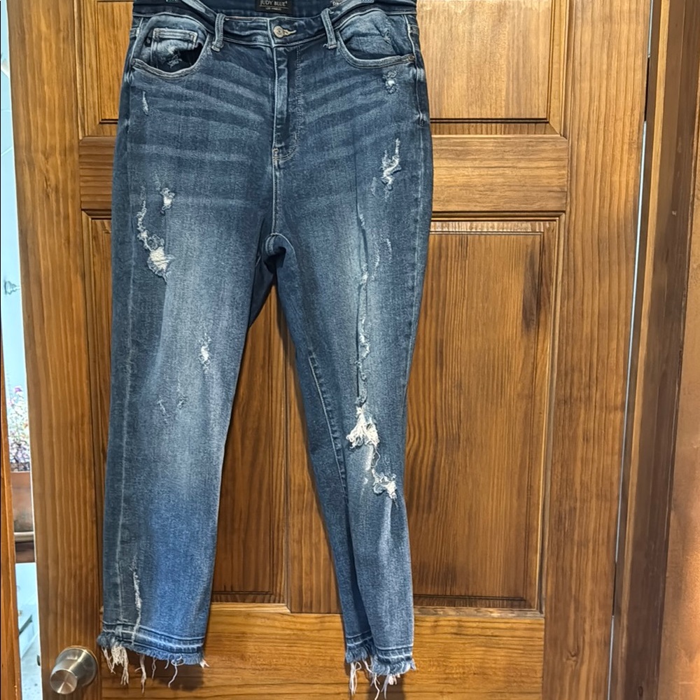 Judy Blue Distressed Blue Jeans size 11/30